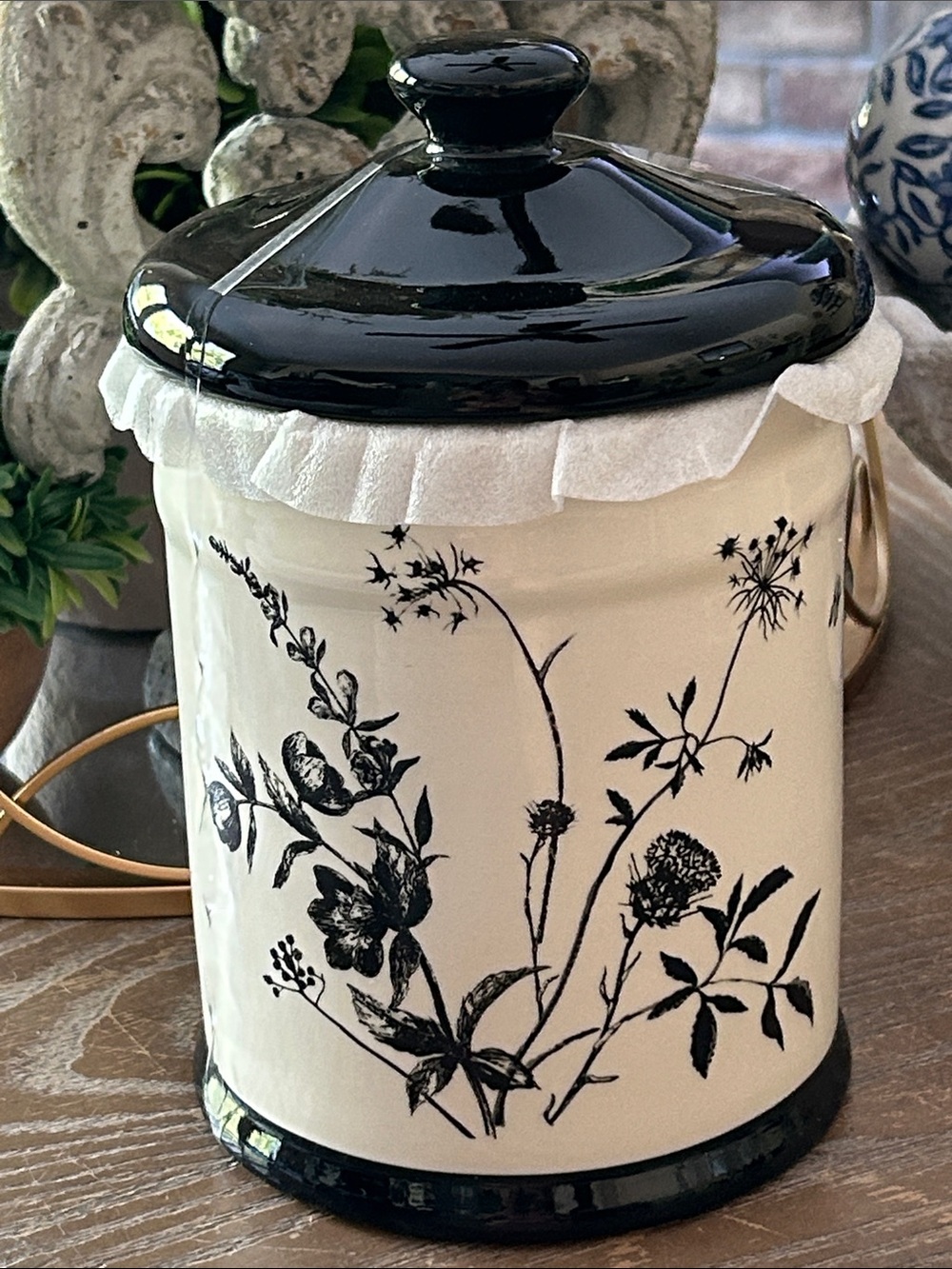NEW! Shabby Chic Gothic Cream & Black Botanical Ceramic Canister Storage Jar Lid